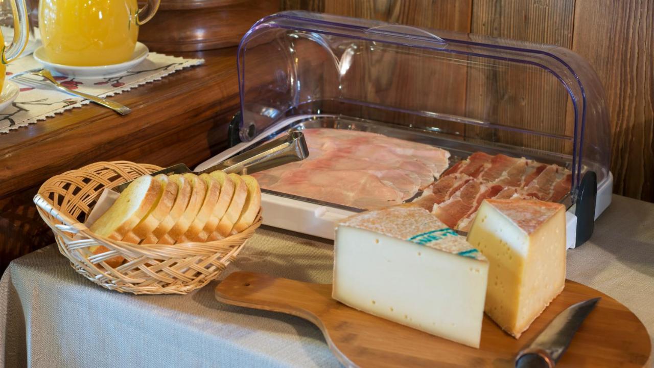 Dresalwoald Bed and Breakfast Gressoney-Saint-Jean Exteriör bild