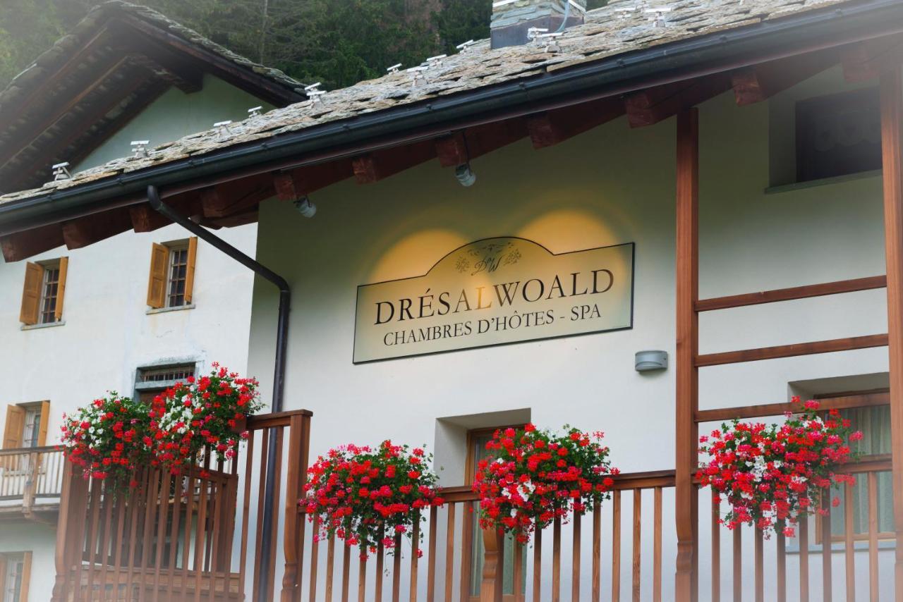 Dresalwoald Bed and Breakfast Gressoney-Saint-Jean Exteriör bild